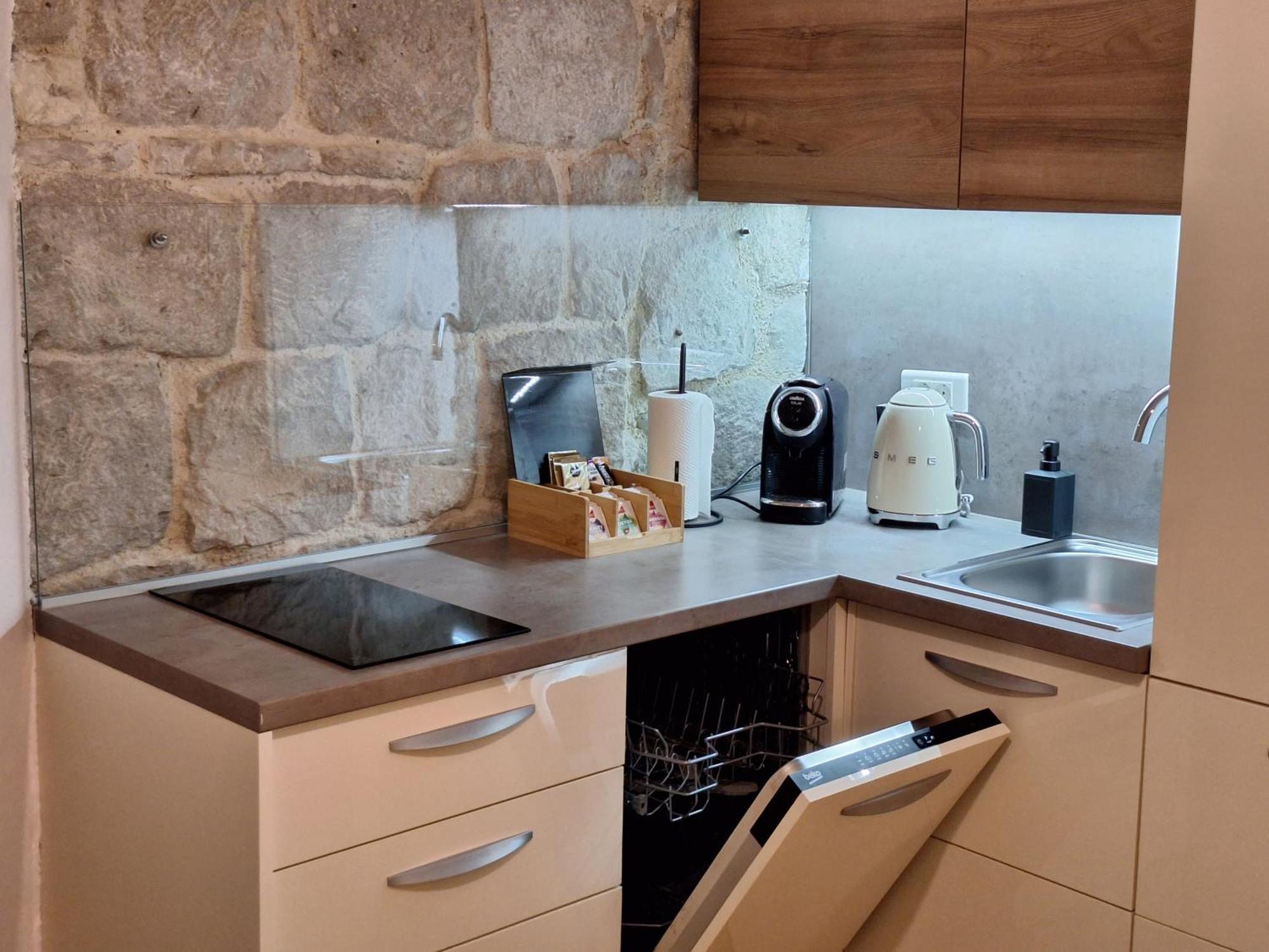 Studio Apartments Petar In Old Part Of Town Spalato Esterno foto