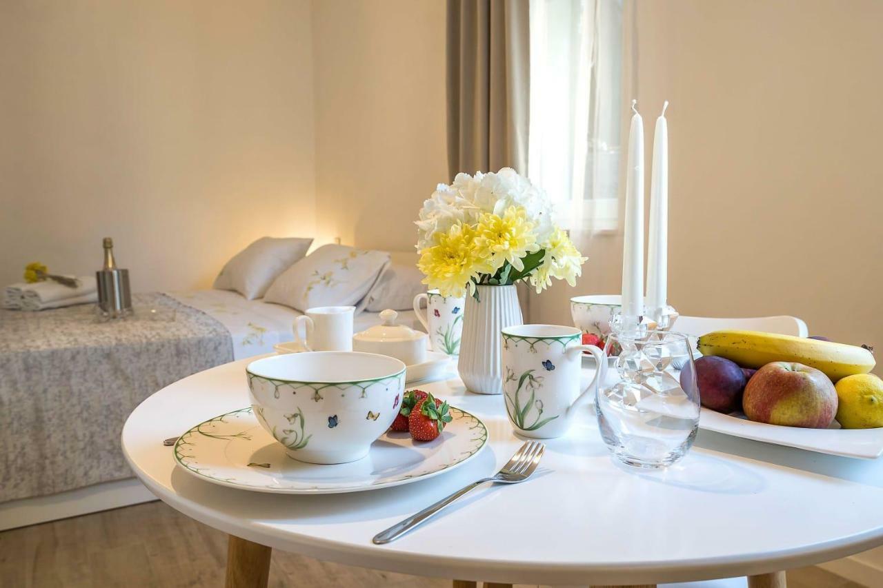 Studio Apartments Petar In Old Part Of Town Spalato Esterno foto