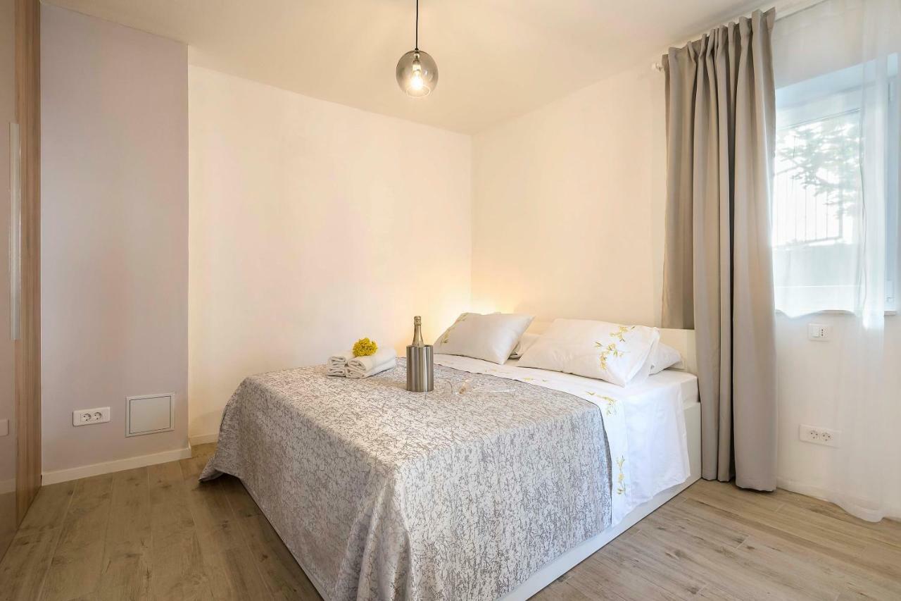 Studio Apartments Petar In Old Part Of Town Spalato Esterno foto